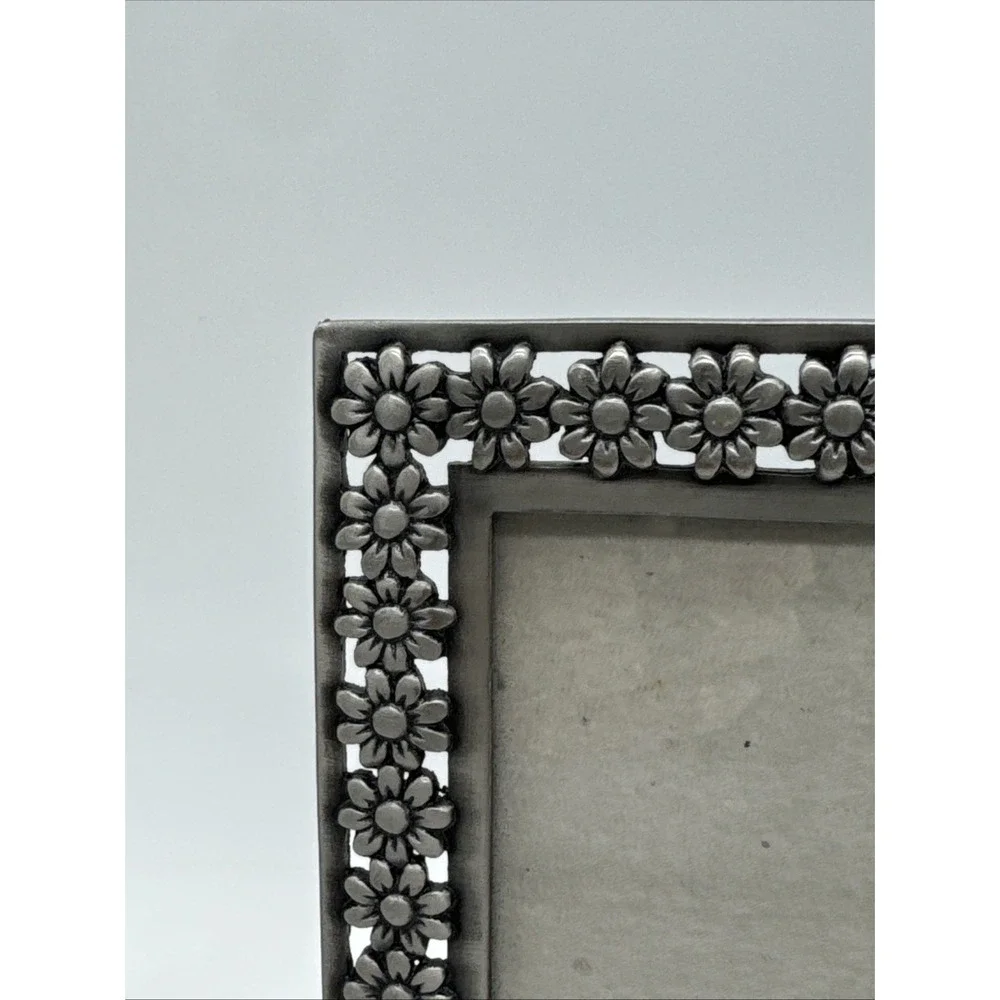 Pewter Flower 4.5